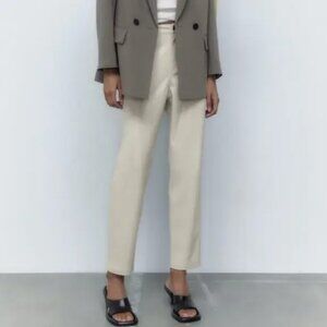 Zara Faux Leather High Rise Mom Fit Pants in Ecru Size 4